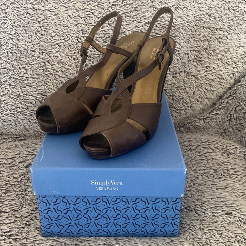 Simply Vera Vera Wang Brown Suede Peep-Toe Heels